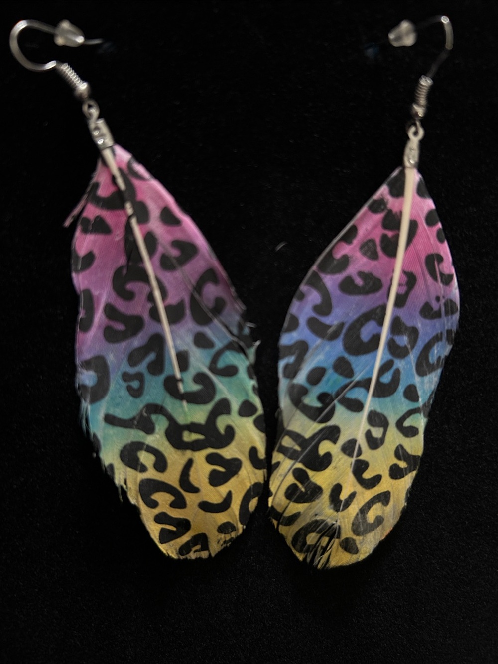 Colorful Leopard Print Feather Drop Earrings - Multi
